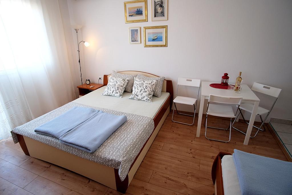 Studio Apartments Shanti Zadar Quarto foto